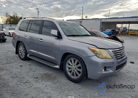2010 Lexus Lx 570 z USA, uszkodzony, nr VIN JTJHY7AX0A4041266